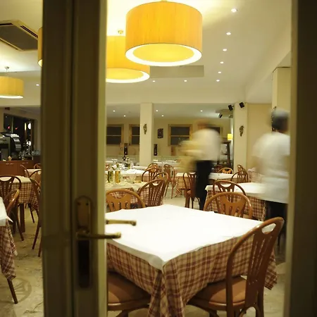 Al Faro Hotel 3*