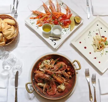 호텔 Al Faro 체르비아