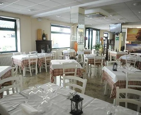 호텔 Al Faro 체르비아