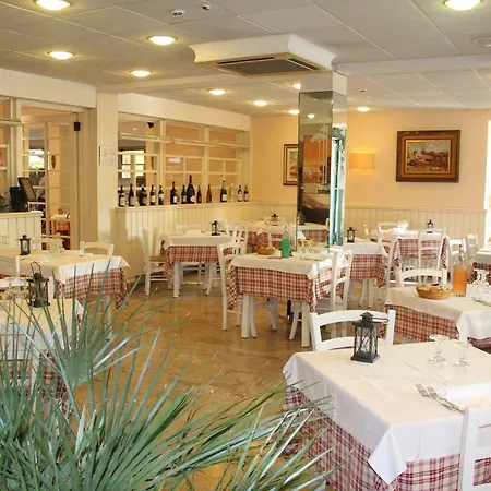 Al Faro Hotel