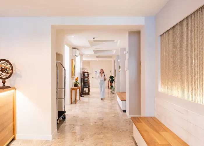 Al Faro 切尔维亚